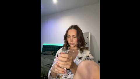 emili1_ @ bongacams on 20231216