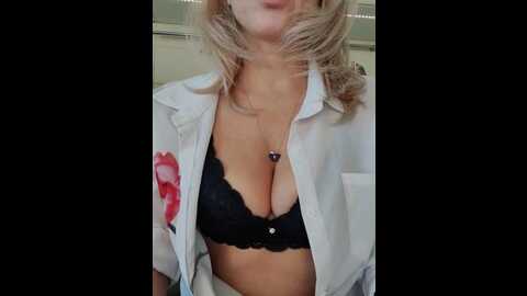 famouswomen @ bongacams on 20231220