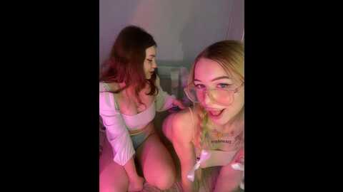 cutiemolly @ bongacams on 20231221