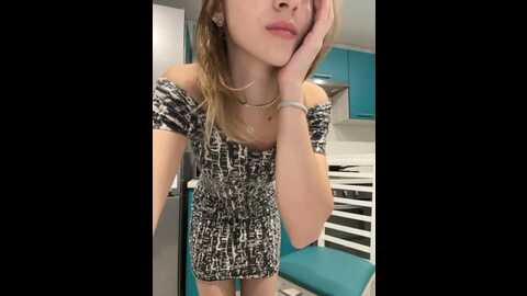 _molly_mae_ @ bongacams on 20231223