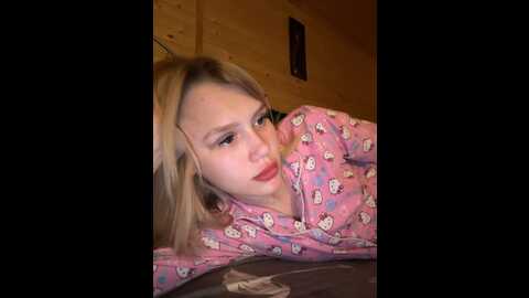 angelll3 @ bongacams on 20231223