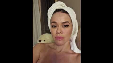 vikki100500 @ bongacams on 20231224