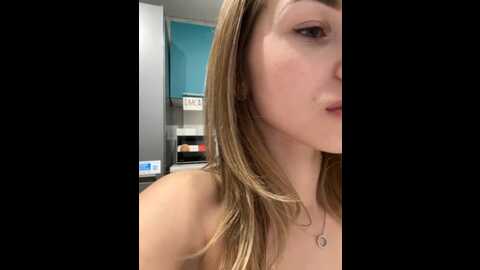 _molly_mae_ @ bongacams on 20231225