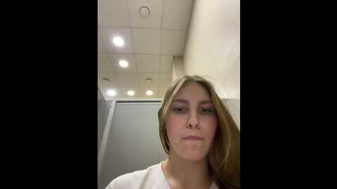 adelaida1001 @ bongacams on 20231228