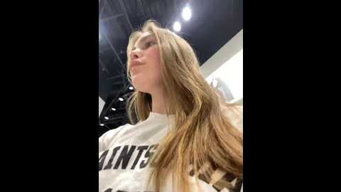adelaida1001 @ bongacams on 20231228