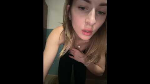 _molly_mae_ @ bongacams on 20240106
