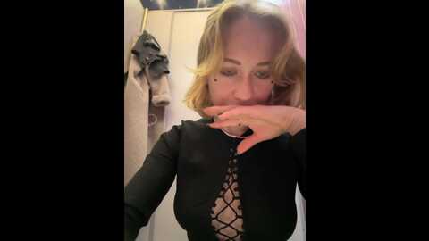 likachkaa @ bongacams on 20240108