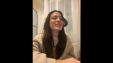 kira2cave @ bongacams on 20240111