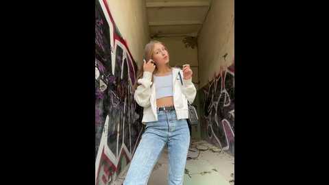 adelaida1001 @ bongacams on 20240919