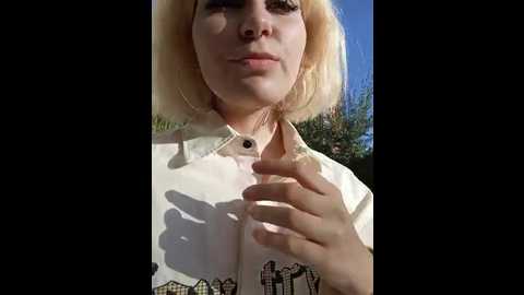 marie_outdoor @ bongacams on 20240922