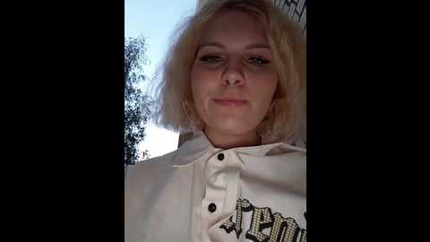 marie_outdoor @ bongacams on 20240922