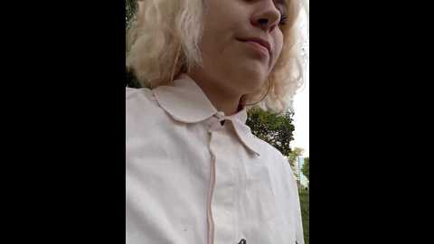 marie_outdoor @ bongacams on 20240926