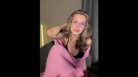 sweetpeach77 @ bongacams on 20240930