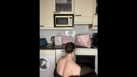 glammodelhoney @ bongacams on 20241006