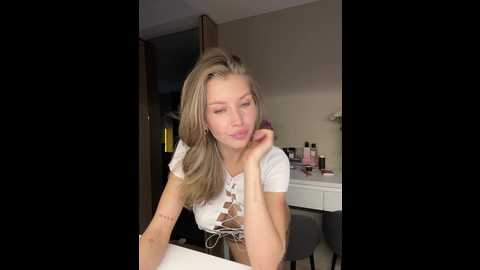 sweetpeach77 @ bongacams on 20241006