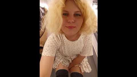 marie_outdoor @ bongacams on 20241007
