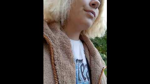 marie_outdoor @ bongacams on 20241008