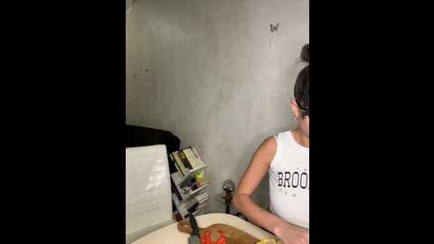 lanvin_eclat @ bongacams on 20241011