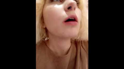 marie_outdoor @ bongacams on 20241011