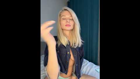 _molly_ @ bongacams on 20241014