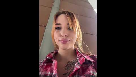 christi_candy @ bongacams on 20241014