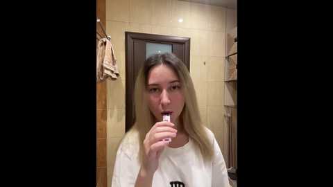 alisa21_1 @ bongacams on 20241015
