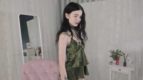 emololly @ bongacams on 20241015