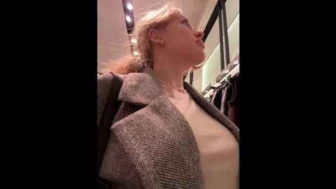 likachkaa @ bongacams on 20241019