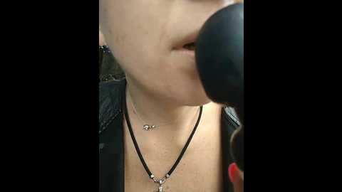 businka_25 @ bongacams on 20241028