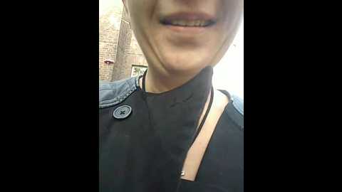 businka_25 @ bongacams on 20241030