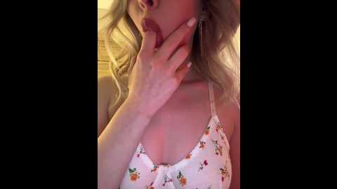 emmacrystall @ bongacams on 20241030