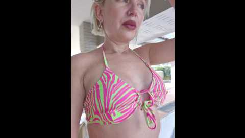 minnimia @ bongacams on 20241030