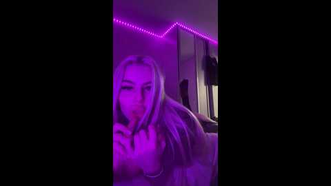 aresandafina @ bongacams on 20241101