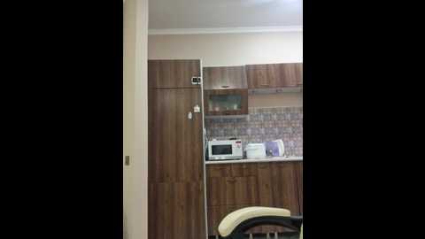 vikki100500 @ bongacams on 20241103