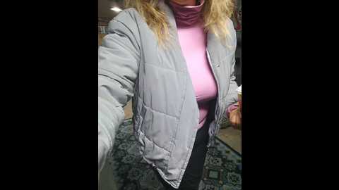 perepyganue @ bongacams on 20241104
