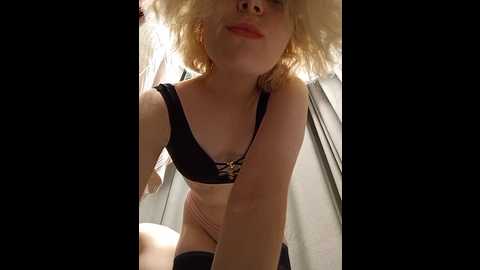 marie_outdoor @ bongacams on 20241105