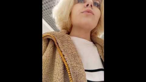 marie_outdoor @ bongacams on 20241106