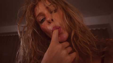 heybanana @ bongacams on 20241113