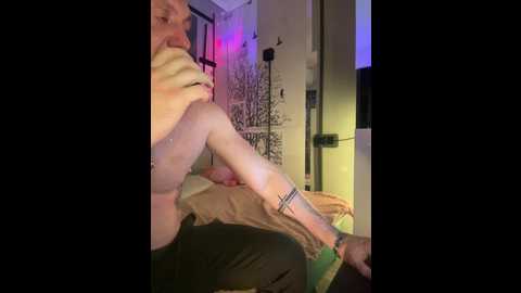 vik1one1 @ bongacams on 20241118