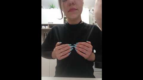 niki233221 @ bongacams on 20241123