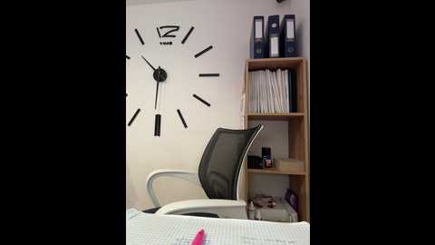 17alisa1717 @ bongacams on 20241128