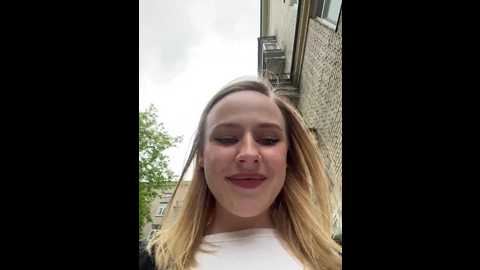 elegantbabe @ bongacams on 20250606