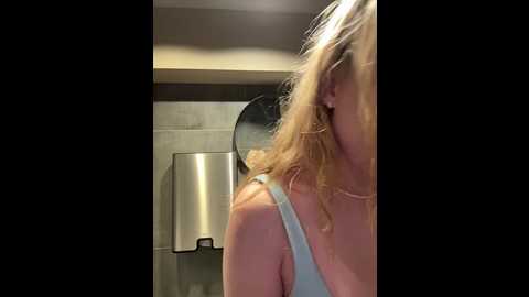 likachkaa @ bongacams on 20250623