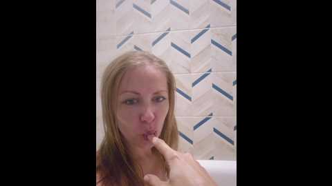 chelsi16 @ bongacams on 20250717