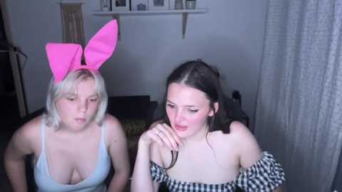 love2lovekiss @ bongacams on 20250719