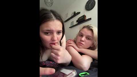 love2lovekiss @ bongacams on 20250723