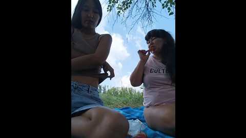 luu_lii77 @ bongacams on 20250730