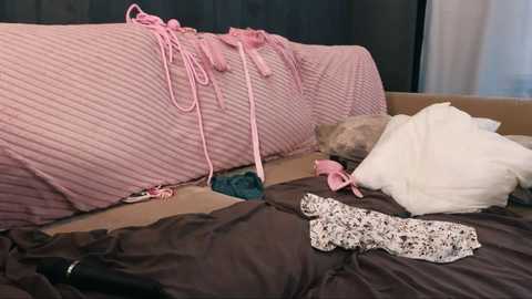 sarahsam @ bongacams on 20250730