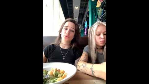 serotoninnn1 @ bongacams on 20250821