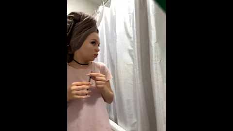 serotoninnn1 @ bongacams on 20250822